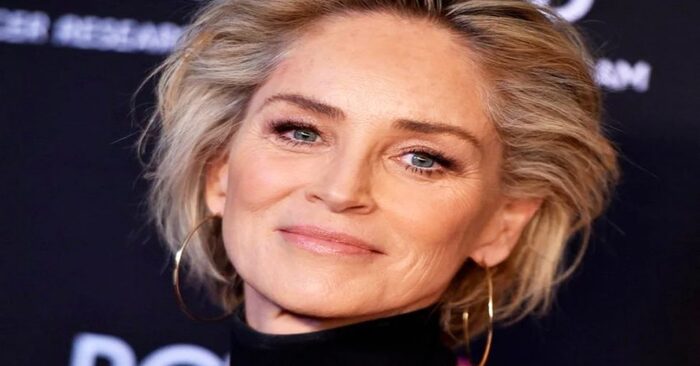  Many celebrities are charming even without makeup: 63-year-old Sharon Stone posted a photo without makeup