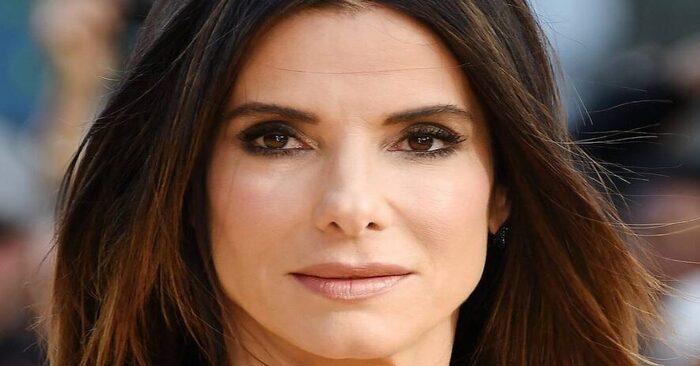  Sometimes it seems like celebrities don’t age, which is why Sandra Bullock looks so young at 57