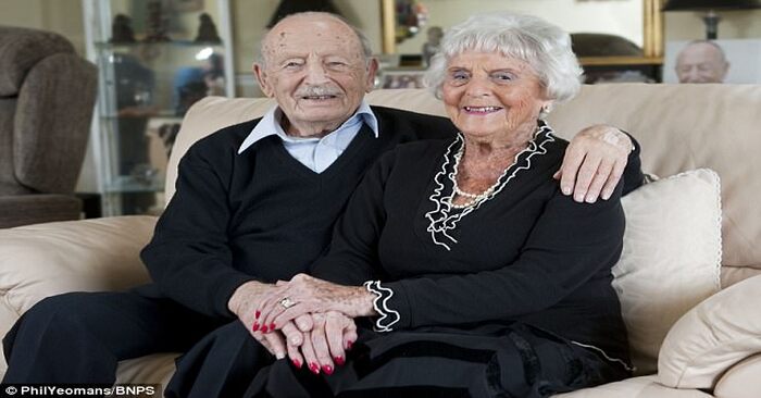  British couple quarreled for the first time in 83 years of married life, but the reason was serious