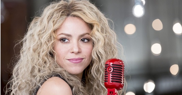  Gorgeous singer Shakira recently showed photos of her grown boys on her page