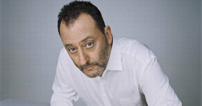  Famous actor Jean Reno recently showed a photo with his wife, who is more than 20 years younger than him