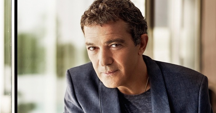  The catchphrase of Antonio Banderas: he once said “If women ruled the world, it would be less cruel and cruel”