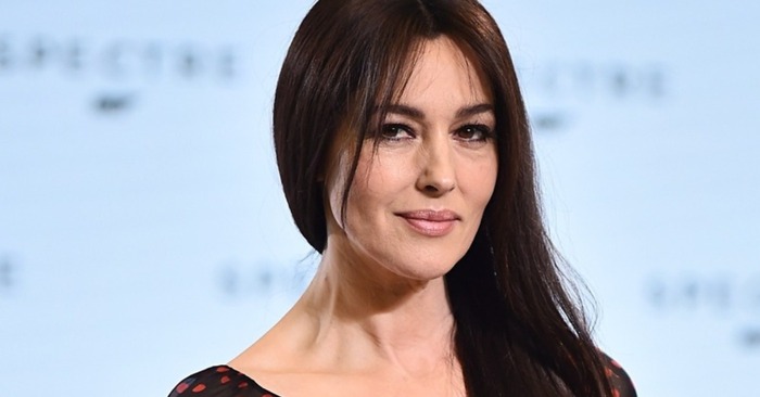  Such hands really showed her age: Bellucci was photographed from the side