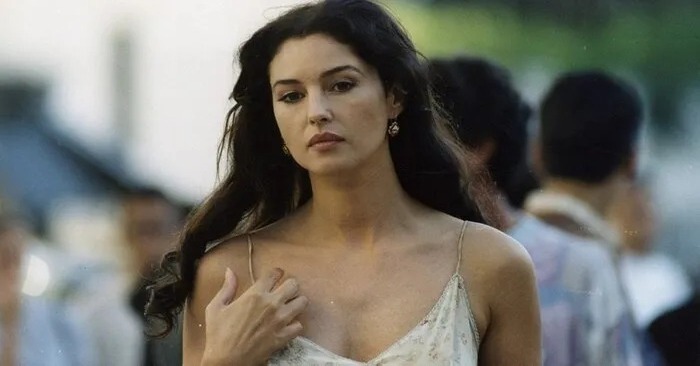  Age is nowhere to be seen: Bellucci showed her rings of Venus, accepting age