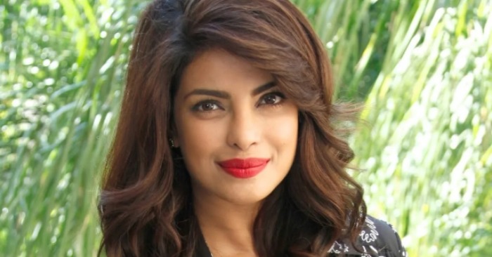  Attractive appearance: cute Priyanka Chopra showed all the fans what she was like at 18