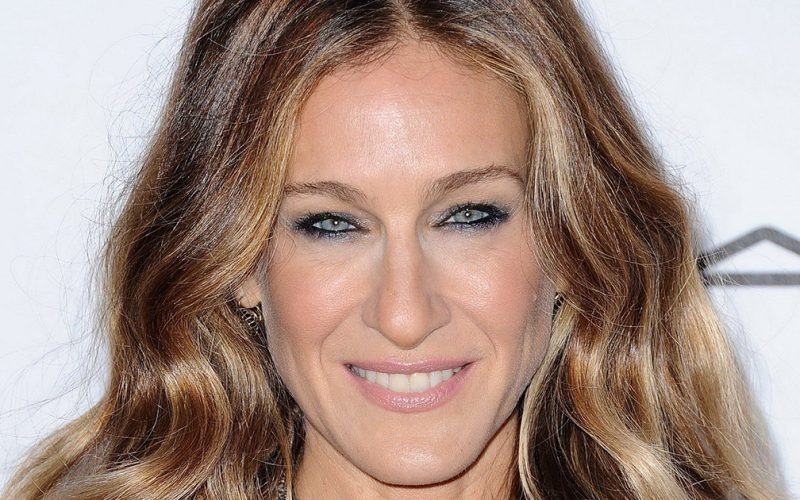  “With white hairs and in sport trousers” Sara Jessica Parker became unrecognisable