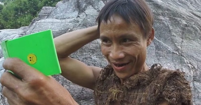  The incredible story of this man: he lived in the jungle and only at 41 he found out that there are women