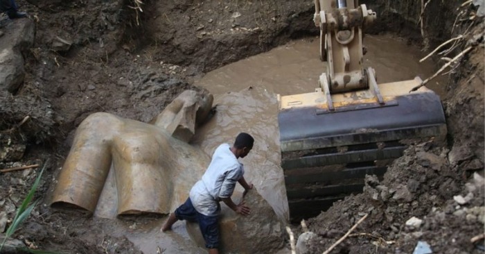  «Another proof of their incredible history»: a giant ancient Egyptian statue has been found