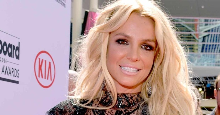  «Became ashamed of what she did»: Britney made a tattoo and is now shy about showing it