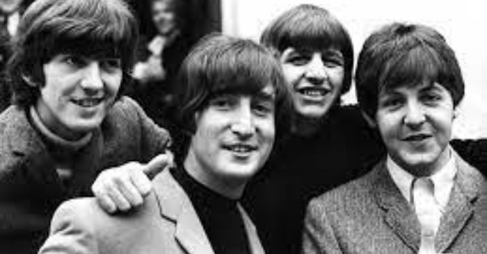  «One of the most successful groups»: The Beatles, as known one of the most influential groups, and John Lenon