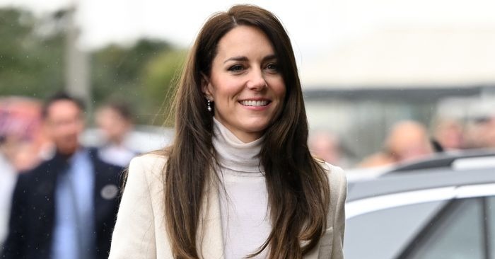  «They behave like ordinary people»: Kate Middleton’s photo with her children during the shopping