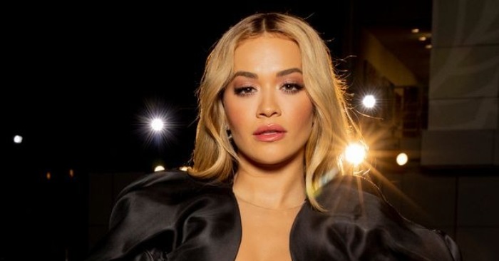  «Unexpected choice for Easter»: Rita Ora dressed in a transparent swimsuit with a neckline