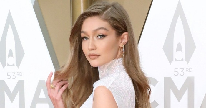  She has a wonderful facial expression. Gigi Hadid walks around New York in a revealing skirt