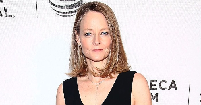  Unveiling Jodie Foster’s Secretive Family: A Rare Sighting of Mother and Son Bonding