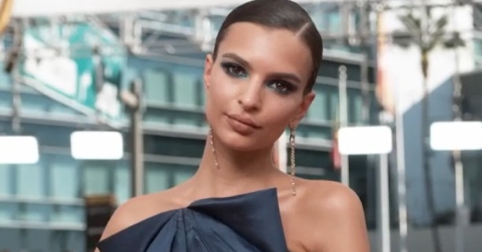  «One step away from vulgarity!»: The seductive look of Ratajkowski became the subject of discussions