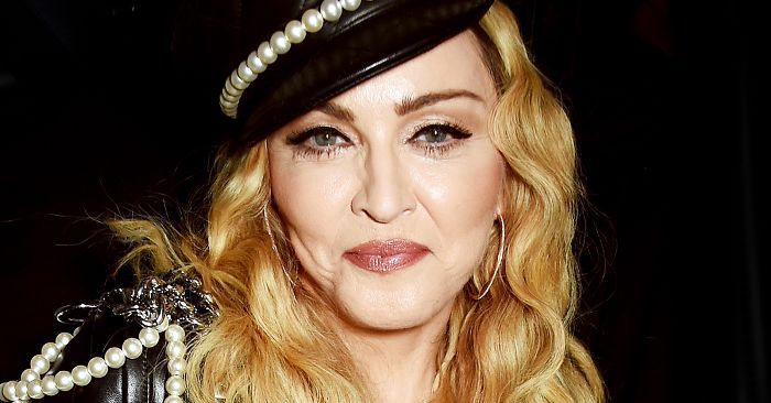  «In a tight corset and with red lips!»: The provocative photo shoot of Madonna left everyone speechless