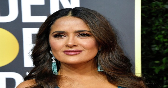  «Red is only for icons!»: Salma Hayek’s stunning appearance deserves our special attention