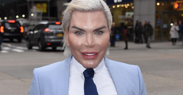  «From Ken to Barbie» TV celebrity Rodrigo Alves was changed completely, becoming a desirable girl