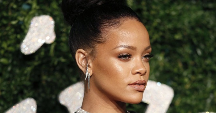  «Face without makeup and editing»։ Rihanna proudly showed her natural face, surprising her fans