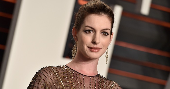 «Real dream of any 18-year-old girl»։ Anne Hathaway at 40 showed off her perfect figure in a swimsuit