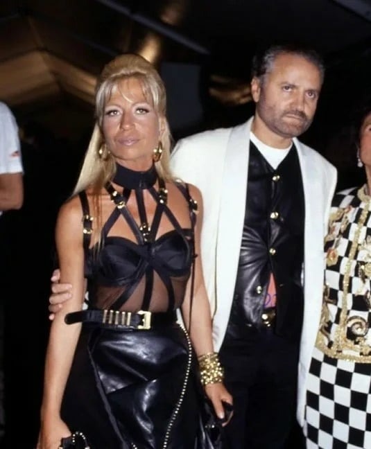 «Exclusive photos before surgeries!»: Only few know what Versace looked ...