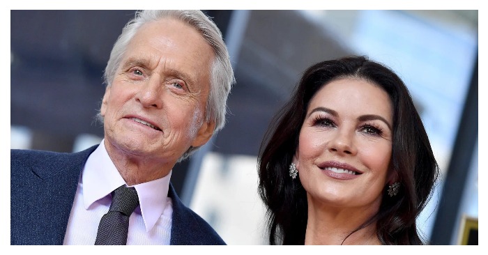  Showers her «grandpa» with kisses! Exclusive selfies of Zeta-Jones and Douglas are making headlines