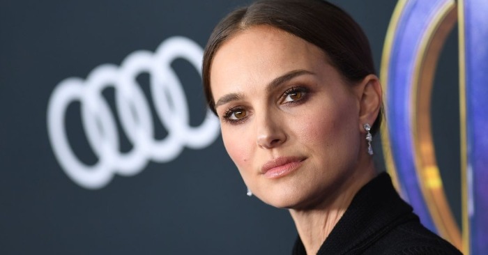  «What a dress choice! Amazing!» The dress Natalie Portman wore on the red carpet, turned fans’ heads