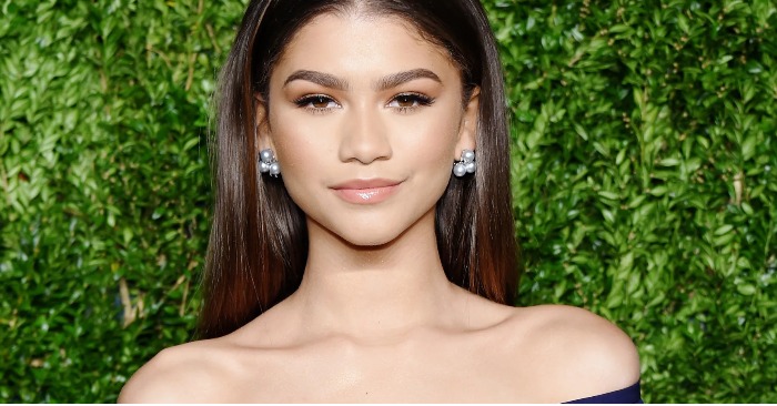  «Outfit resembled the night sky with stars» Zendaya wows fans in stunning Indian saree