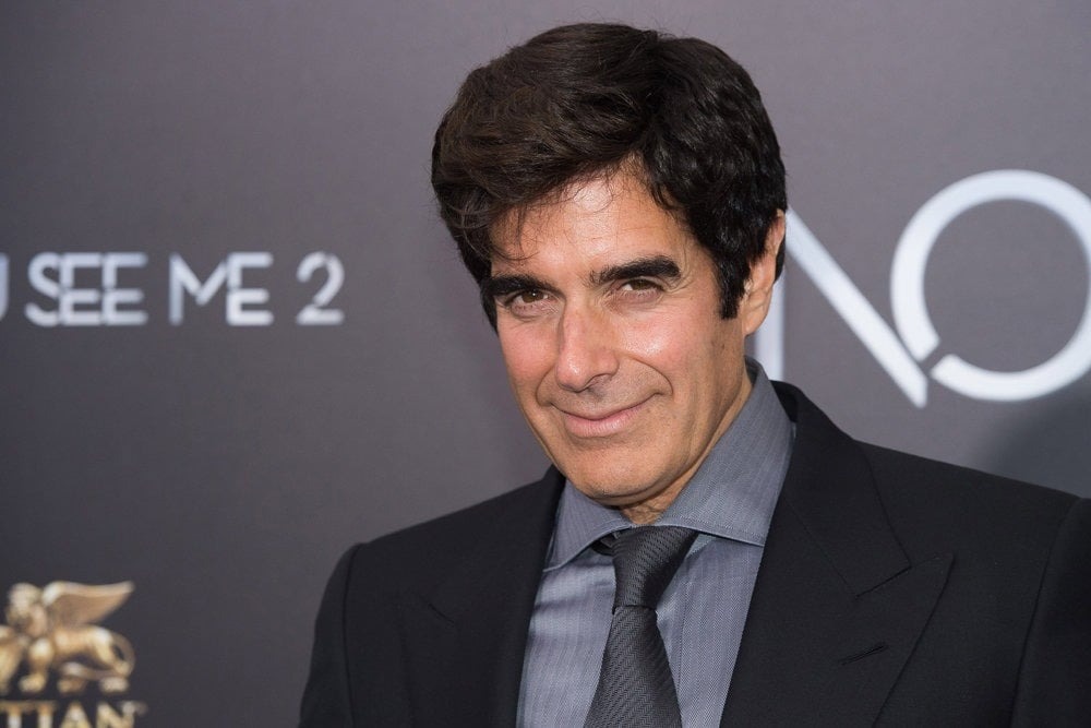 «The Living Legend then and now!» Copperfield showed himself years ...