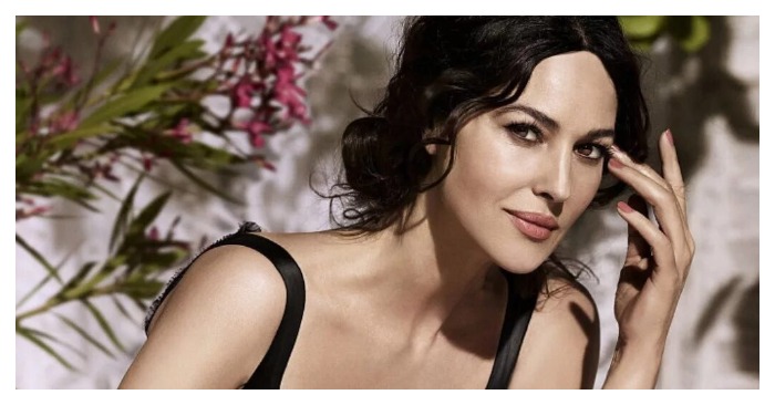  «It is a crime to look so hot at 59!» The recent provocative photoshoot of Monica Bellucci is making headlines