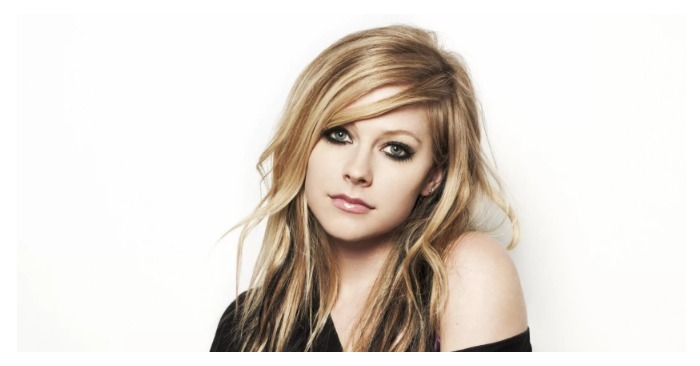  «Someone, please, tell her she is 38!» How Avril Lavigne appears today doesn’t go unnoticed