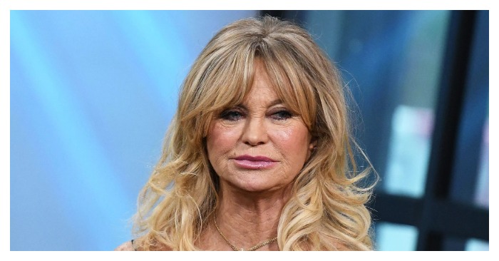  «A duck swollen face with botched Botox!» The recent scandalous look of Goldie Hawn is making headlines