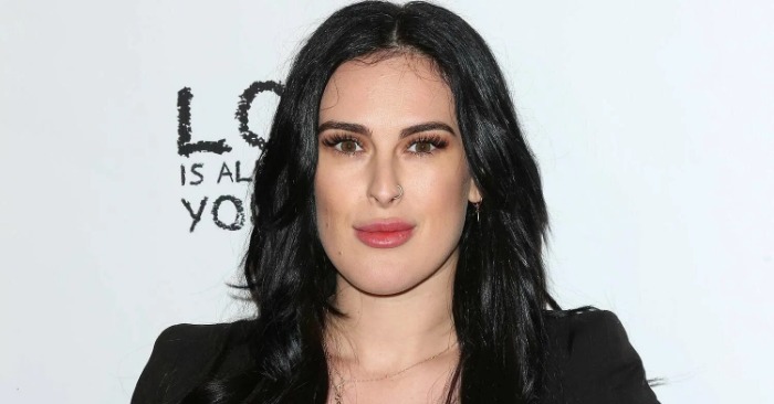  «She is now a redhead!» Rumer Willis’s entirely new image caused controversy among the fans