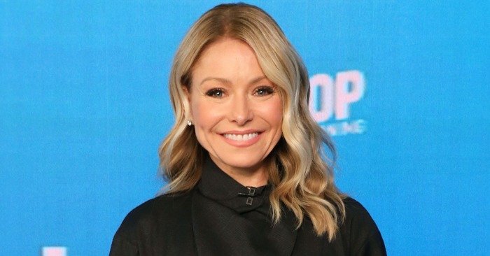  «Shame! What a photo is this!» Kelly Ripa made a splash with her pose in a swimsuit at 53