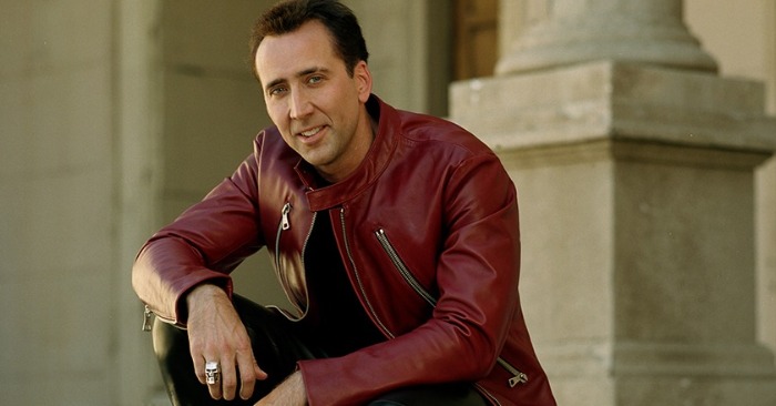  «Like his daughter!» Paparazzi captured Nicolas Cage in public with his young wife