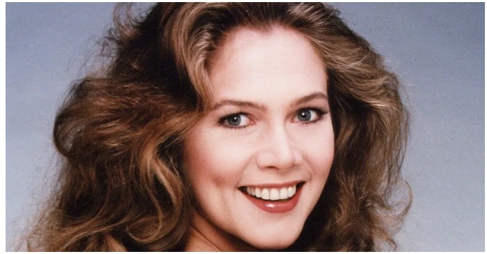  «Age is for beauties too!» The way Kathleen Turner has changed over years resulted in mixed reactions