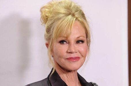 «Don’t let Banderas see this!» This is what multiple beauty enhancements have done to Melanie Griffith
