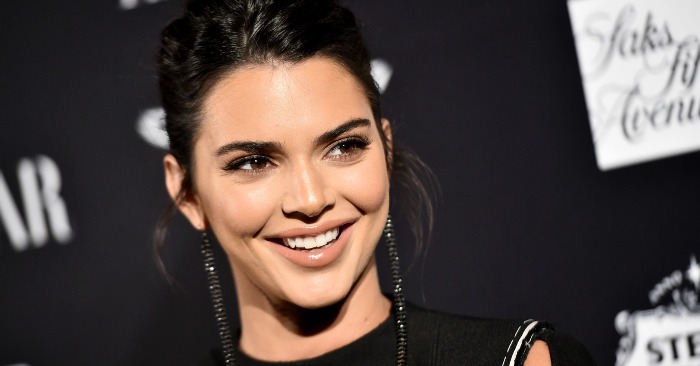  «She has gone too far!» The dress that Kendall Jenner chose for the ceremony disgraced her