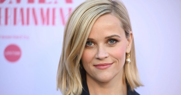  «Mistaken for a schoolgirl» Reese Witherspoon’s appearance during Paris Fashion Week raised eyebrows