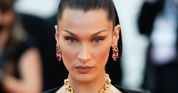  «From the ugliest sister into a catwalk icon!» This is what lies behind Bella Hadid’s worldwide stardom