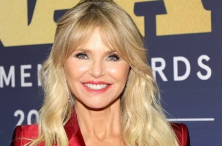 «She ages like fine wine!» What Christie Brinkley looks like at 70 deserves our special attention