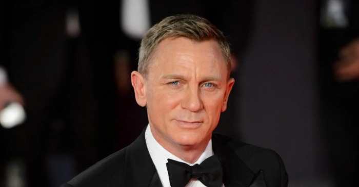  «She stole James Bond’s heart!» The scandalous photos of Daniel Craig’s makeup-free girlfriend surface the network