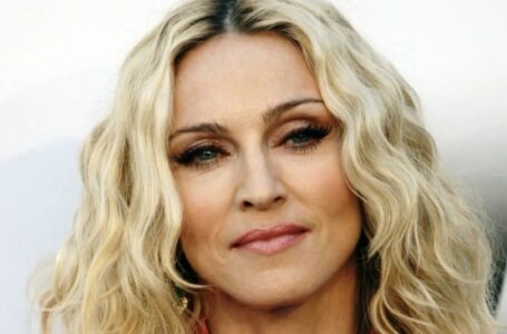 «Shame on you, Madonna!» The Queen of Pop stars for Re-Edition magazine and stirs up controversy