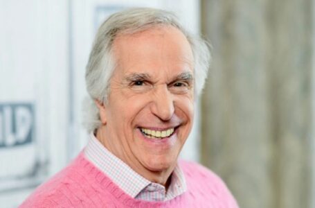 «About domestic abuse and undiagnosed dyslexia!» Let’s shed light on Henry Winkler’s childhood and path to stardom