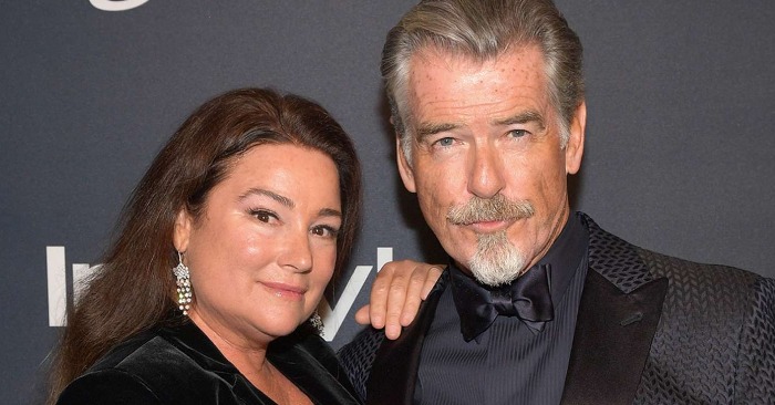  «What did James Bond find in her?» Here is the incredible story of Pierce Brosnan and Keely Smith