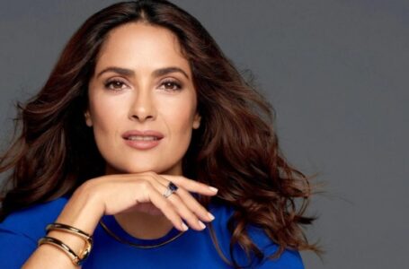 «Age is just a number for her!» Salma Hayek ages like fine wine and gets only better with time