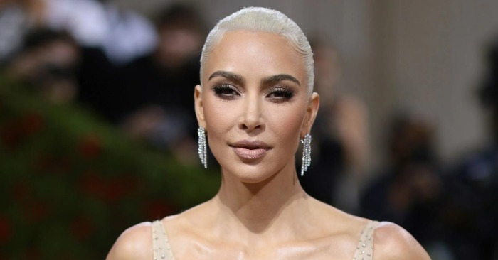  «Did she get her ribs removed or what?» All the eyes at the 2024 Met Gala were on Kim Kardashian