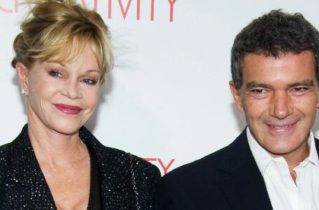 «Botched face, with a cigarette!» This is what plastic surgery disaster has done to Melanie Griffith
