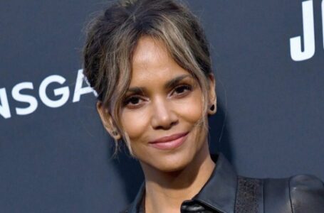 «Married men are not allowed to see this!» The new provocative photoshoot of Halle Berry is making headlines