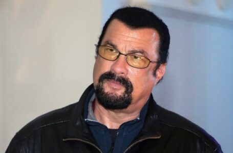 «It’s a crime to look so attractive!» Seagal showed his daughter and blew up the network